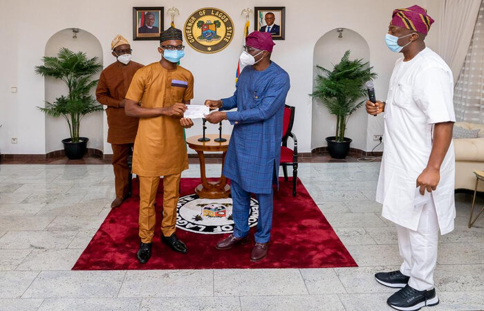 Sanwo-Olu Awards 10M Cheque To LASU Best Graduating Students